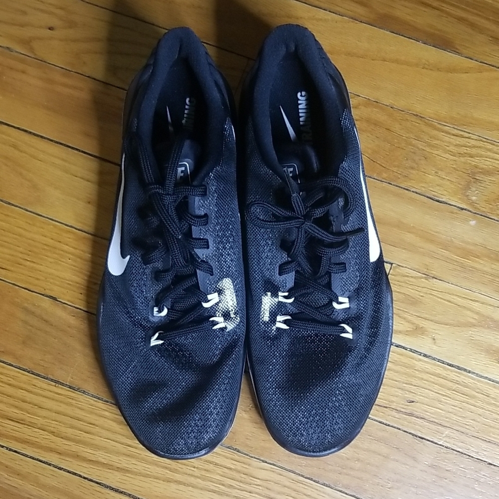 Nike Women's Black Running Shoes Flywire